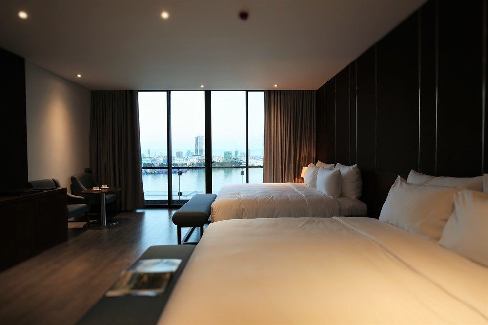 Avora Hotel Da Nang Buitenkant foto